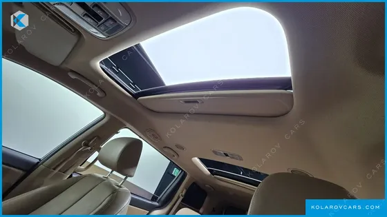 KIA CARNIVAL 9-SEATER NOBLESSE