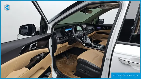KIA CARNIVAL GASOLINE 9-SEATER SIGNATURE