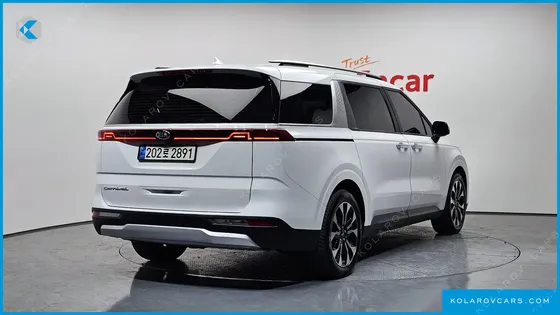 KIA CARNIVAL DIESEL 9-SEATER PRESTIGE