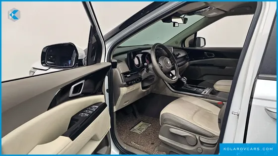 KIA CARNIVAL DIESEL 9-SEATER PRESTIGE