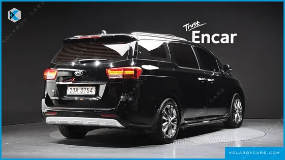KIA CARNIVAL 9-SEATER NOBLESSE