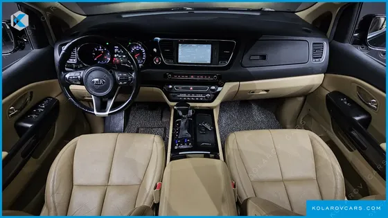 KIA CARNIVAL 9-SEATER NOBLESSE
