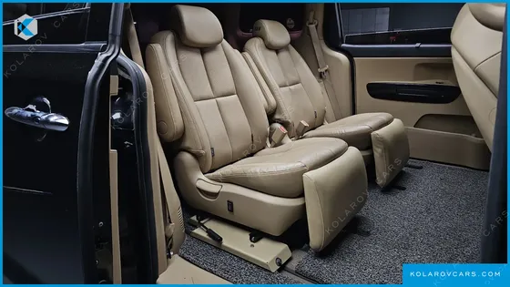 KIA CARNIVAL 9-SEATER NOBLESSE