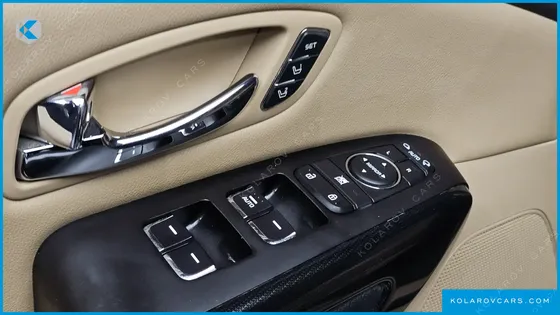 KIA CARNIVAL 9-SEATER NOBLESSE