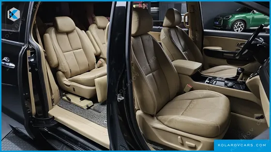 KIA CARNIVAL 9-SEATER NOBLESSE