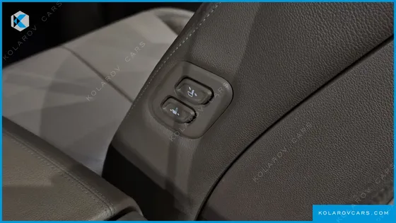 KIA CARNIVAL 9-SEATER NOBLESSE