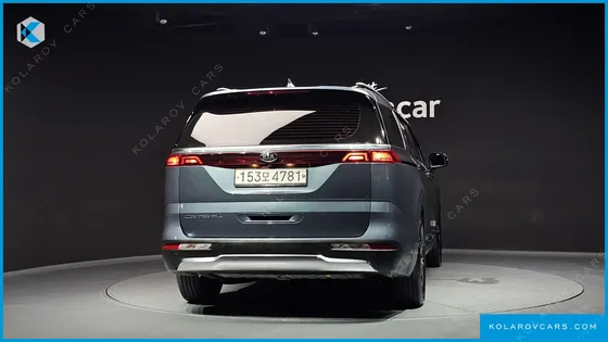 KIA CARNIVAL DIESEL 9-SEATER NOBLESSE