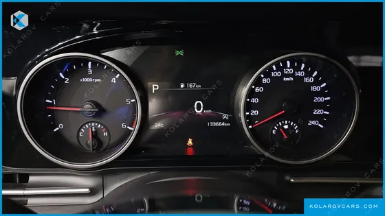 KIA CARNIVAL DIESEL 9-SEATER NOBLESSE