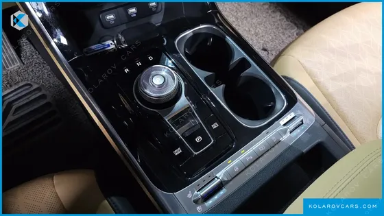 KIA CARNIVAL DIESEL 9-SEATER NOBLESSE