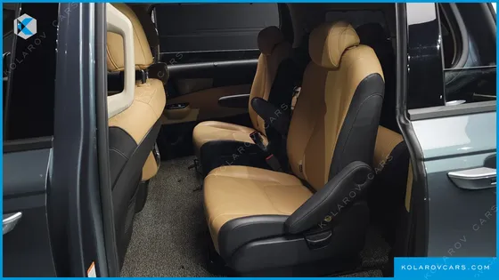 KIA CARNIVAL DIESEL 9-SEATER NOBLESSE
