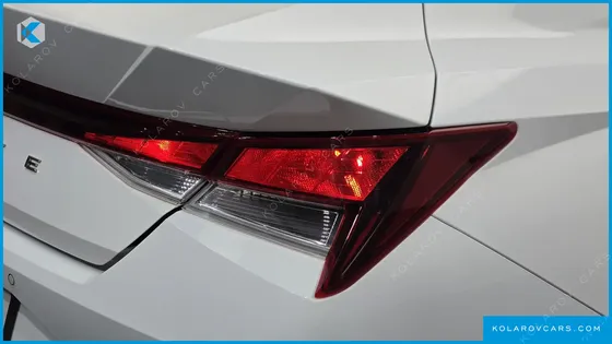 HYUNDAI ELANTRA (AVANTE) MODERN