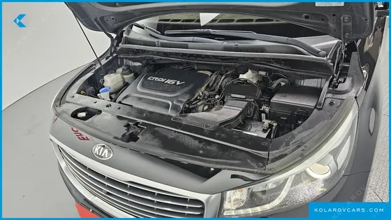 KIA CARNIVAL 9-SEATER HI-LIMOUSINE