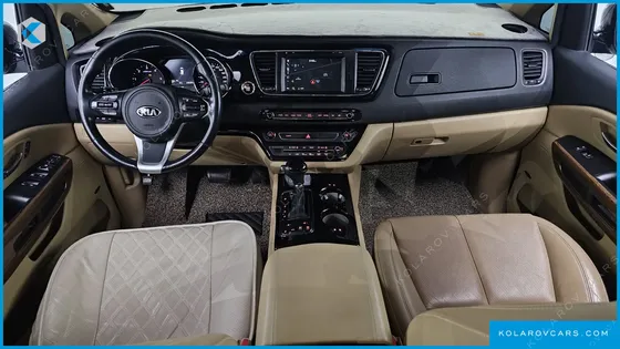 KIA CARNIVAL 9-SEATER HI-LIMOUSINE