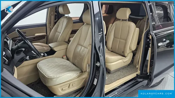 KIA CARNIVAL 9-SEATER HI-LIMOUSINE