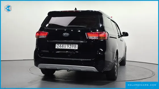 KIA CARNIVAL 9-SEATER LUXURY