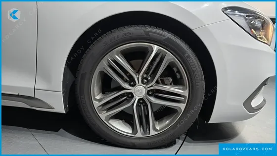 HYUNDAI GRANDEUR 2.2 DIESEL PREMIUM