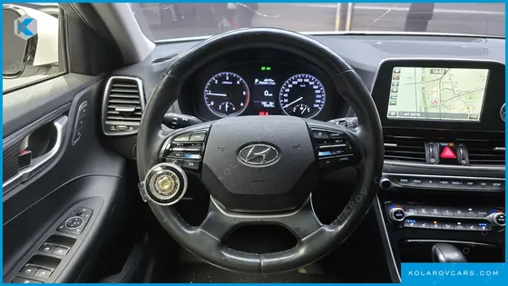 HYUNDAI GRANDEUR 2.2 DIESEL PREMIUM