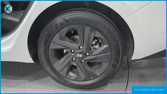 HYUNDAI ELANTRA (AVANTE) SMART