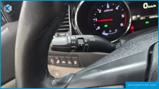 KIA CARNIVAL 7-SEATER LIMOUSINE