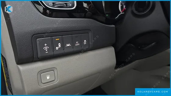 KIA CARNIVAL 7-SEATER LIMOUSINE