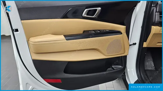 KIA CARNIVAL GASOLINE 9-SEATER PRESTIGE