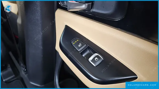 KIA CARNIVAL GASOLINE 9-SEATER PRESTIGE