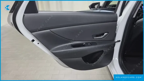 HYUNDAI ELANTRA (AVANTE) SMART