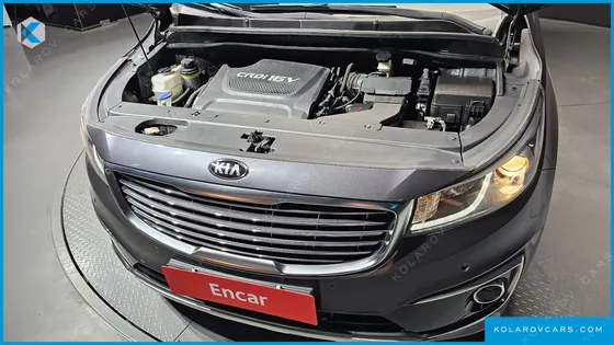 KIA CARNIVAL 9-SEATER PRESTIGE