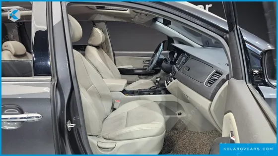 KIA CARNIVAL 9-SEATER PRESTIGE
