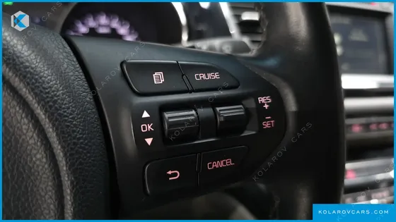 KIA CARNIVAL 7-SEATER LIMOUSINE
