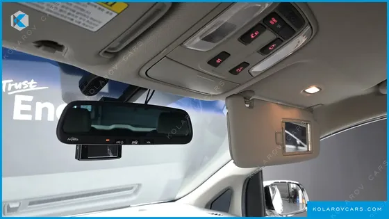 KIA CARNIVAL 7-SEATER LIMOUSINE