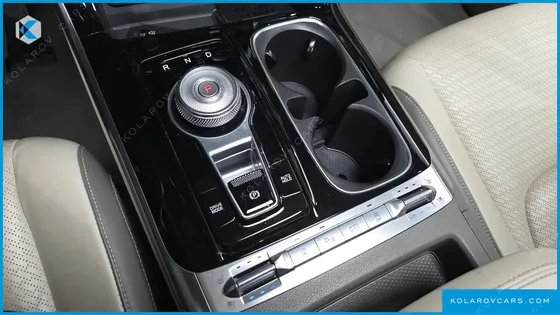 KIA CARNIVAL DIESEL 9-SEATER SIGNATURE
