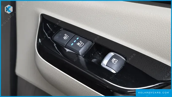 KIA CARNIVAL DIESEL 9-SEATER SIGNATURE
