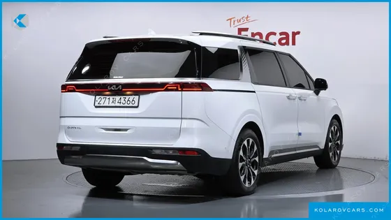 KIA CARNIVAL DIESEL 7-SEATER SIGNATURE