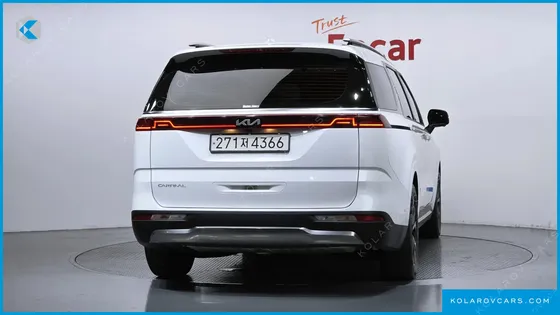 KIA CARNIVAL DIESEL 7-SEATER SIGNATURE