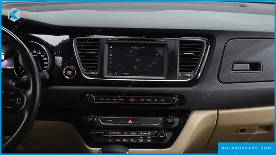 KIA CARNIVAL GASOLINE 7-SEATER LIMOUSINE