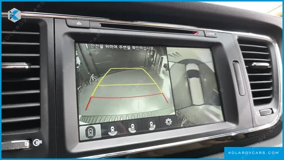 KIA CARNIVAL GASOLINE 7-SEATER LIMOUSINE