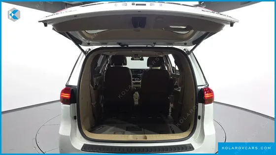 KIA CARNIVAL GASOLINE 7-SEATER LIMOUSINE