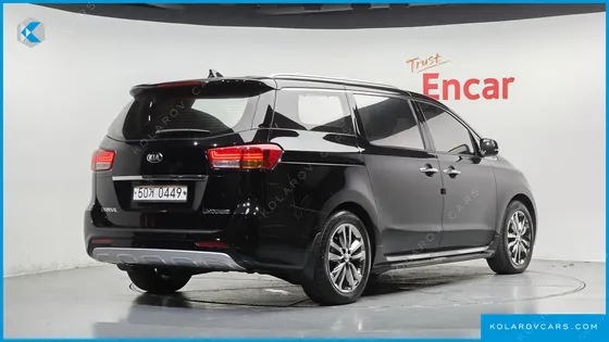 KIA CARNIVAL 7-SEATER LIMOUSINE