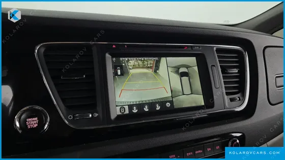KIA CARNIVAL 7-SEATER LIMOUSINE