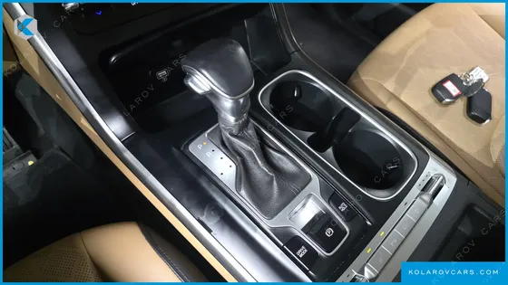 KIA CARNIVAL DIESEL 9-SEATER PRESTIGE