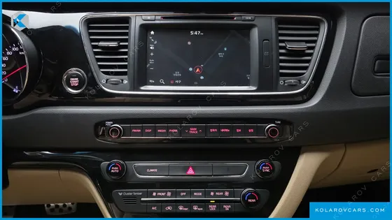 KIA CARNIVAL 9-SEATER NOBLESSE