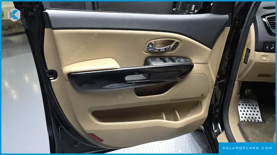 KIA CARNIVAL 9-SEATER NOBLESSE
