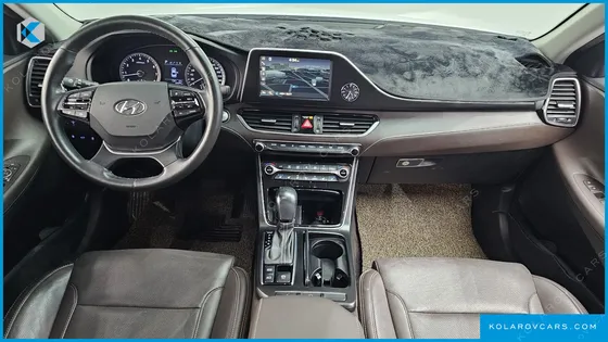 HYUNDAI GRANDEUR 3.0 LPI MODERN (RENTAL CAR)