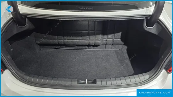 HYUNDAI GRANDEUR 3.0 LPI MODERN (RENTAL CAR)