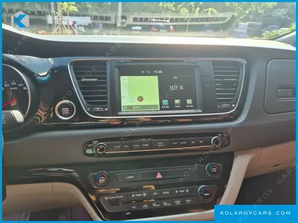 KIA CARNIVAL 9-SEATER PRESTIGE