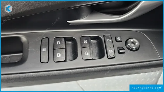 HYUNDAI ELANTRA (AVANTE) SMART