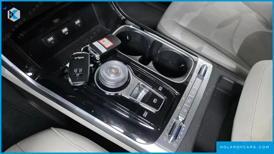 KIA CARNIVAL DIESEL 9-SEATER NOBLESSE