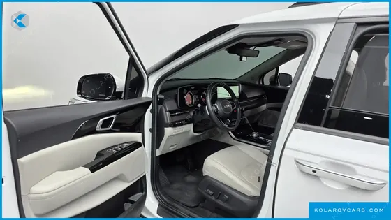 KIA CARNIVAL DIESEL 9-SEATER NOBLESSE
