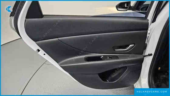 HYUNDAI ELANTRA (AVANTE) SMART